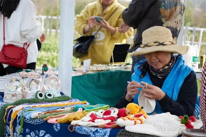 大理旅行：洱海邊，稻田里的集市；“文藝小青年們“”不一樣的