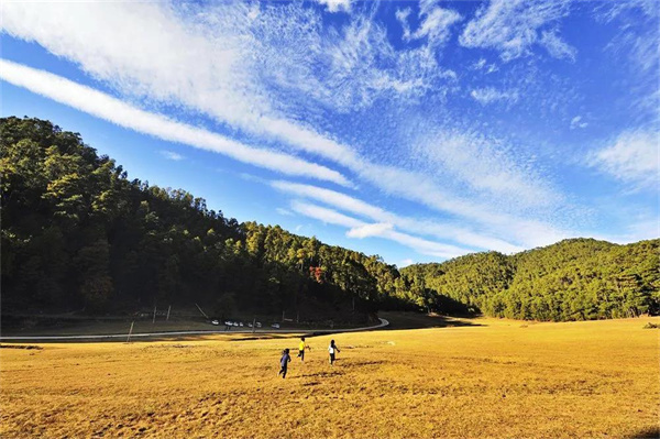 大理旅游推薦:曬太陽(yáng)、泡溫泉、品美食……在大理，治愈一整個(gè)冬天！